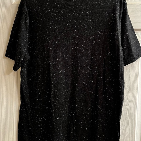 MARVEL~CAPTAIN MARVEL~Black T-Shirt with WHITE FLECKS~NWOT~LG - Picture 5 of 7